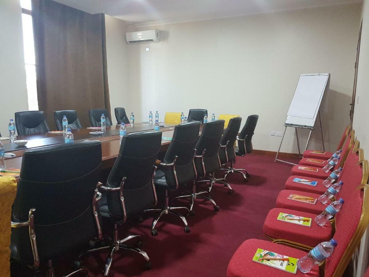 Nashera Hotel Dodoma Bagian luar foto